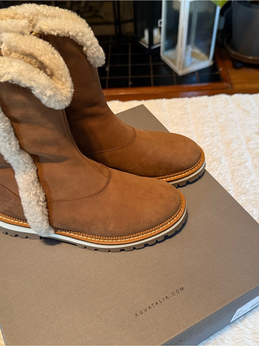 Aquatalia Women’s Brown Suede Shearling-Lined Winter Boots